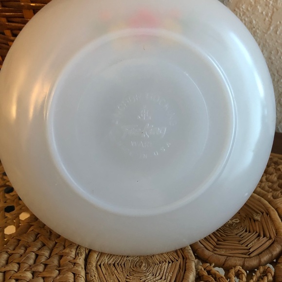 Vintage Fire King Anchor Hocking Orange and Yellow Daisy Milk Glass Saucer - Picture 7 of 9